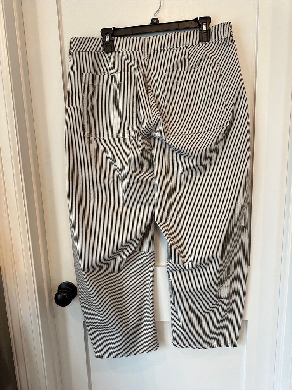 GAP Women’s Pinstripe barrel pants - Black & White - Picture 4 of 9